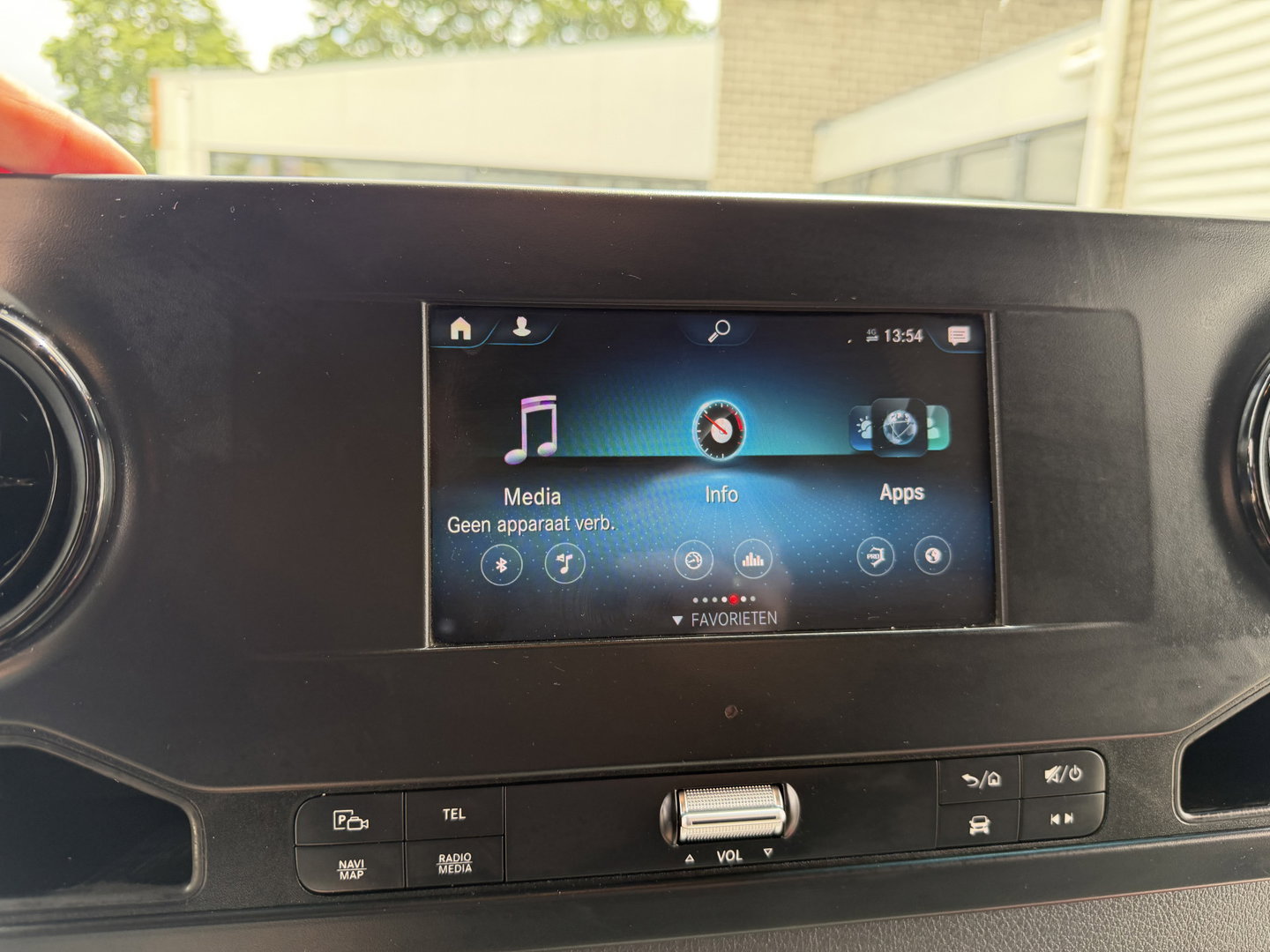 Mercedes-Benz Sprinter 314 2.2 CDI L2H2 automaat / vaste prijs rijklaar € 20.950 ex btw / euro 6 / bpm vrij / lease vanaf € 342 / leer / cruise en climate control / camera / standkachel / ingerichte laaruimte !
