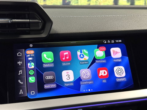 Audi A3 Limousine 2.0 TFSI S3 quattro | 310 PK! | Panoramadak | Apple Carplay | Android Auto | Camera | Sfeerverlichting | Lane Assist | Adaptieve Cruise Control | LED | DAB | Navigatie |