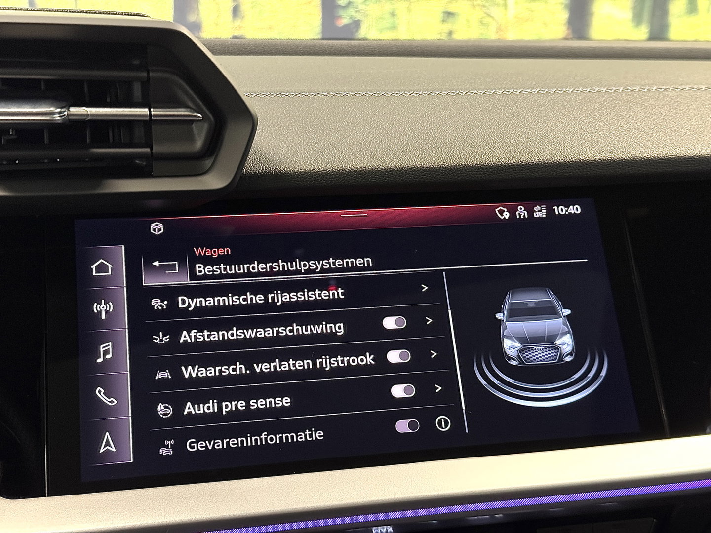 Audi A3 Limousine 2.0 TFSI S3 quattro | 310 PK! | Panoramadak | Apple Carplay | Android Auto | Camera | Sfeerverlichting | Lane Assist | Adaptieve Cruise Control | LED | DAB | Navigatie |