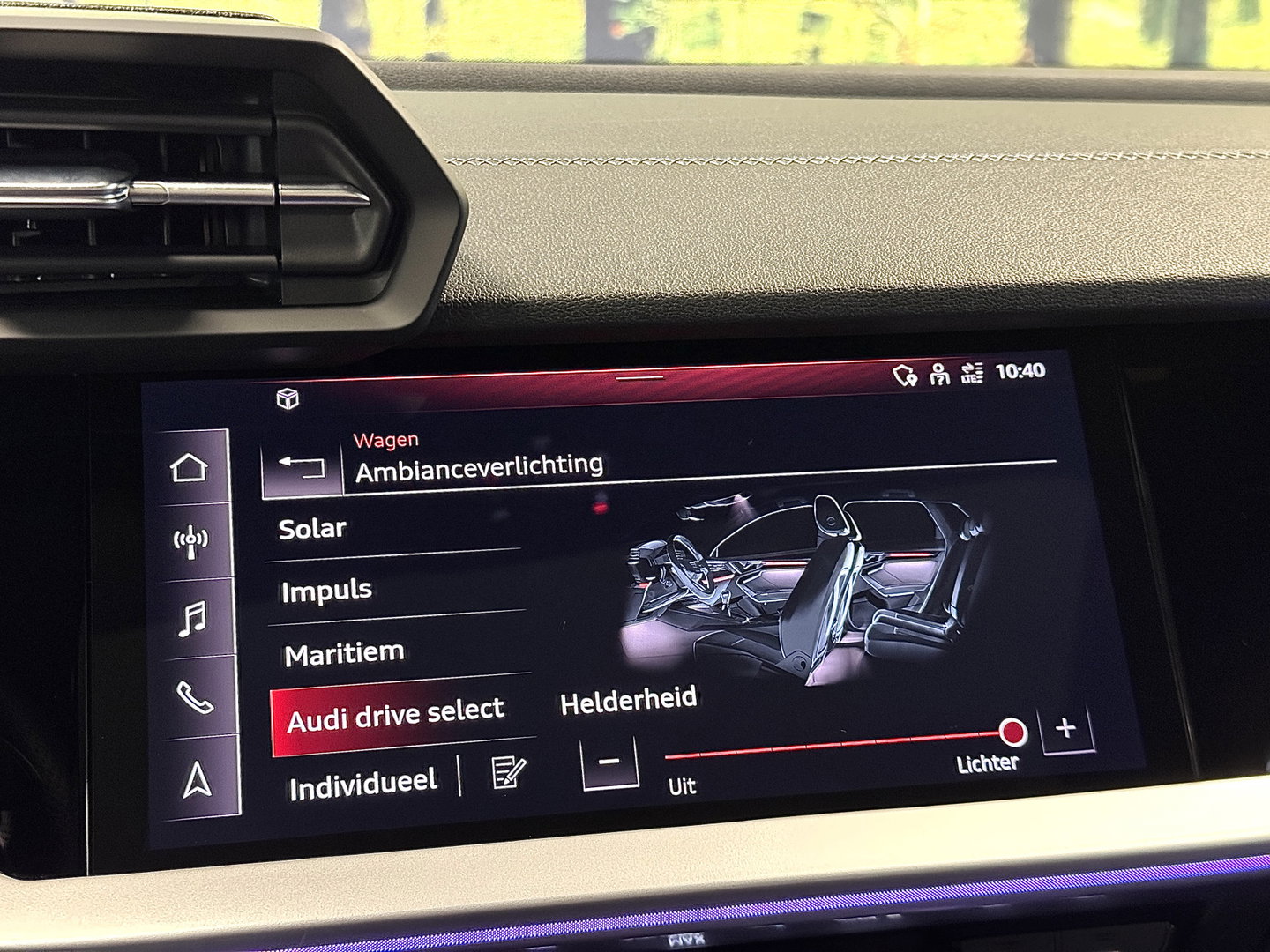 Audi A3 Limousine 2.0 TFSI S3 quattro | 310 PK! | Panoramadak | Apple Carplay | Android Auto | Camera | Sfeerverlichting | Lane Assist | Adaptieve Cruise Control | LED | DAB | Navigatie |