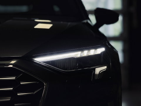 Audi A3 Limousine 2.0 TFSI S3 quattro | 310 PK! | Panoramadak | Apple Carplay | Android Auto | Camera | Sfeerverlichting | Lane Assist | Adaptieve Cruise Control | LED | DAB | Navigatie |