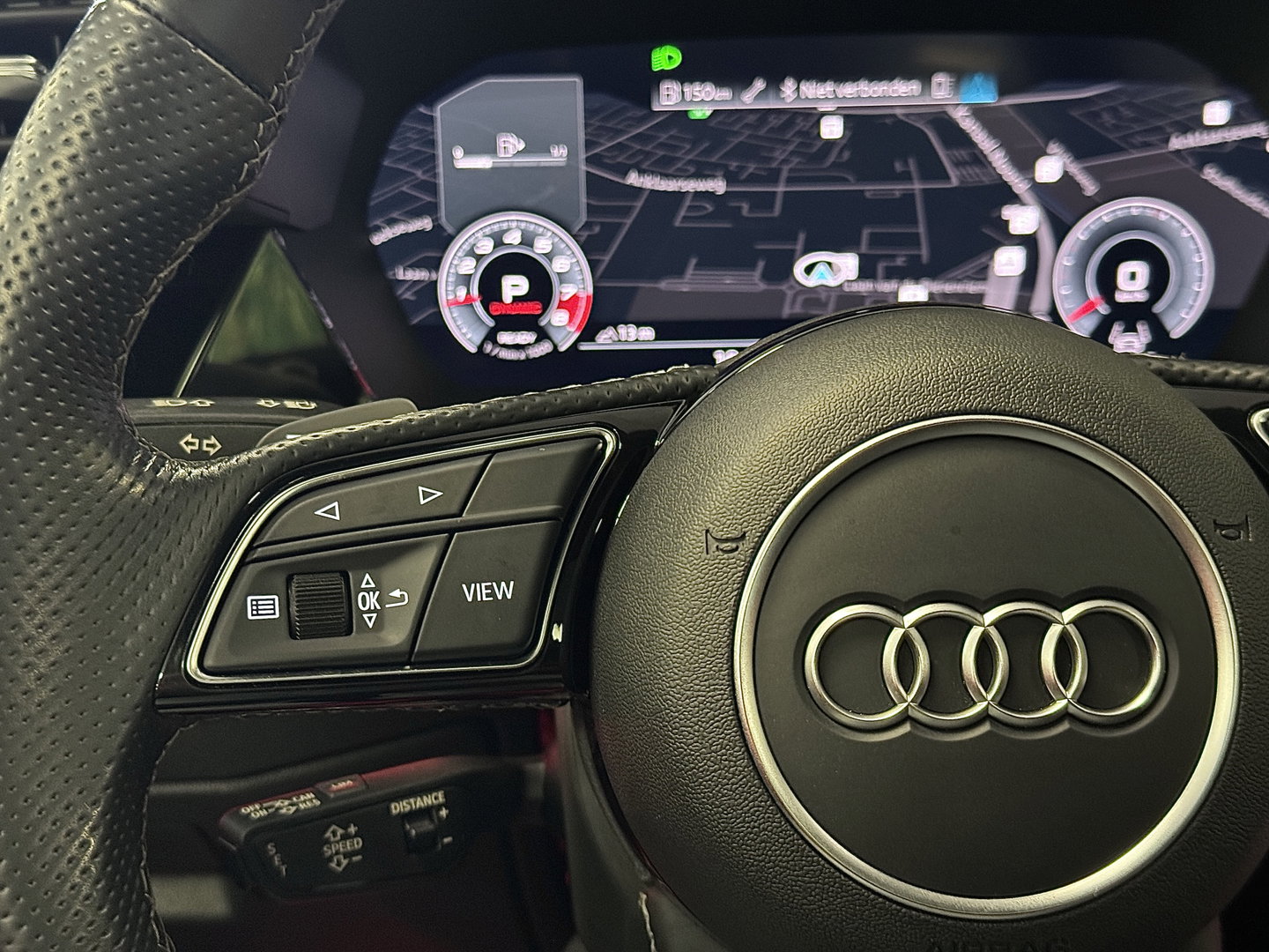 Audi A3 Limousine 2.0 TFSI S3 quattro | 310 PK! | Panoramadak | Apple Carplay | Android Auto | Camera | Sfeerverlichting | Lane Assist | Adaptieve Cruise Control | LED | DAB | Navigatie |
