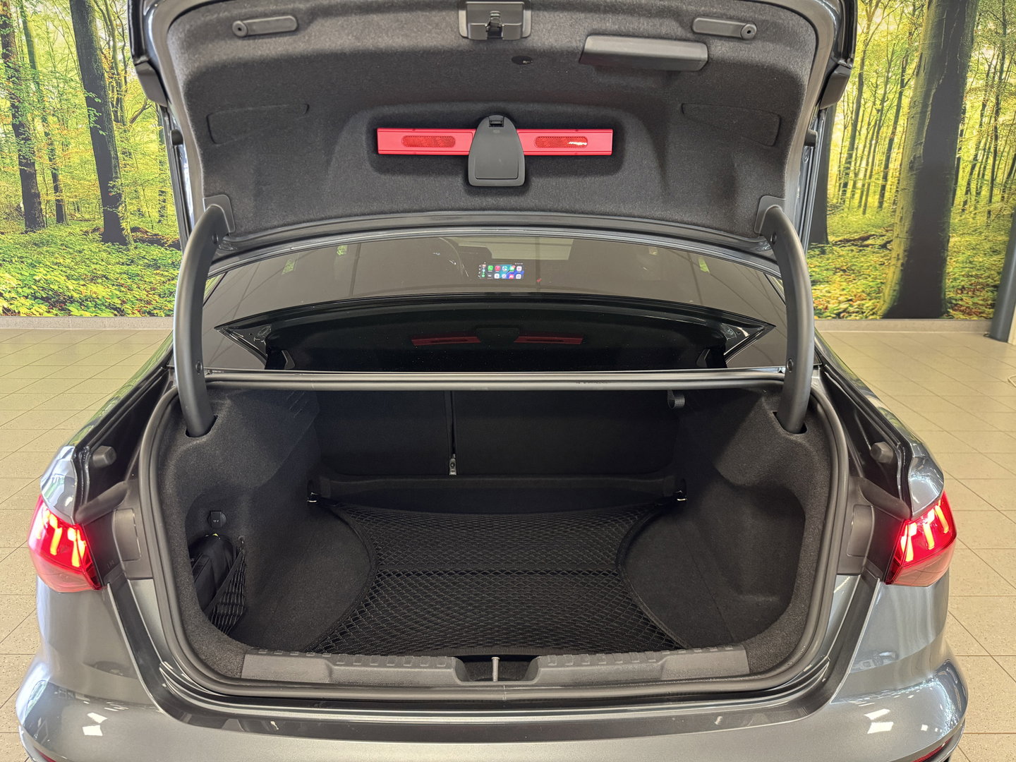Audi A3 Limousine 2.0 TFSI S3 quattro | 310 PK! | Panoramadak | Apple Carplay | Android Auto | Camera | Sfeerverlichting | Lane Assist | Adaptieve Cruise Control | LED | DAB | Navigatie |