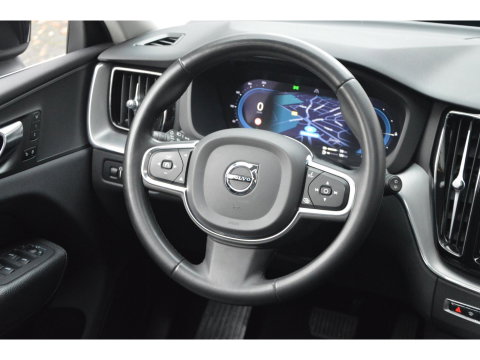 Volvo XC60 T6 hybride AWD Long Range | Panoramadak | 360 Camera | Trekhaak | Stoel + Stuur Verwarmd | Memory stoelen | VOC |