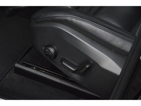 Volvo XC60 T6 hybride AWD Long Range | Panoramadak | 360 Camera | Trekhaak | Stoel + Stuur Verwarmd | Memory stoelen | VOC |