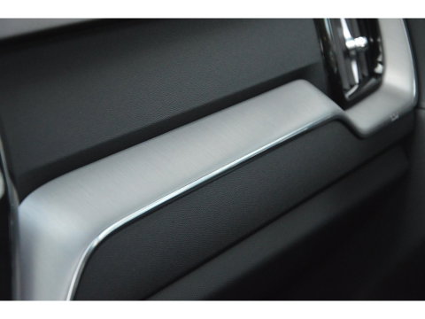 Volvo XC60 T6 hybride AWD Long Range | Panoramadak | 360 Camera | Trekhaak | Stoel + Stuur Verwarmd | Memory stoelen | VOC |