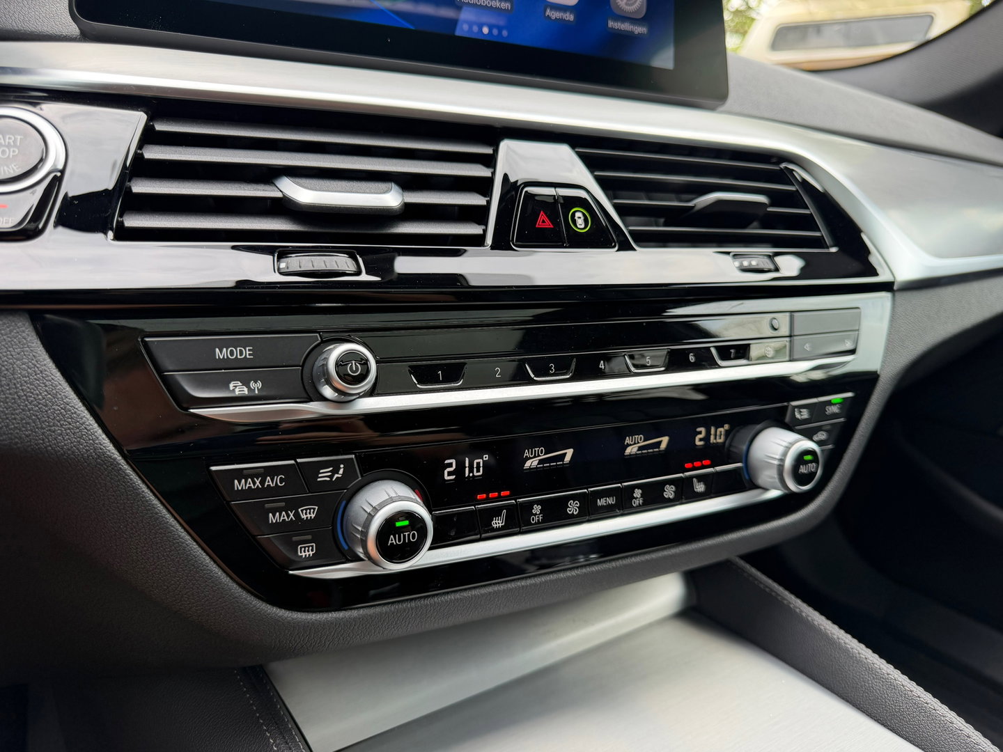BMW 5 Serie Touring 520i High Exe M-Sport Pano|Harman&Kardon|Leder|Memory|Carplay|Camera
