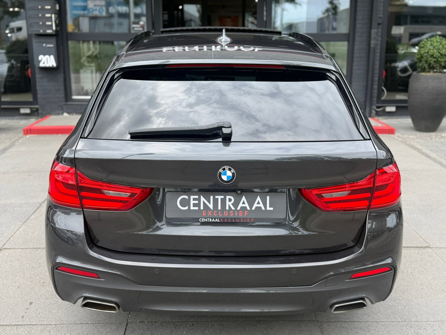 BMW 5 Serie Touring 520i High Exe M-Sport Pano|Harman&Kardon|Leder|Memory|Carplay|Camera