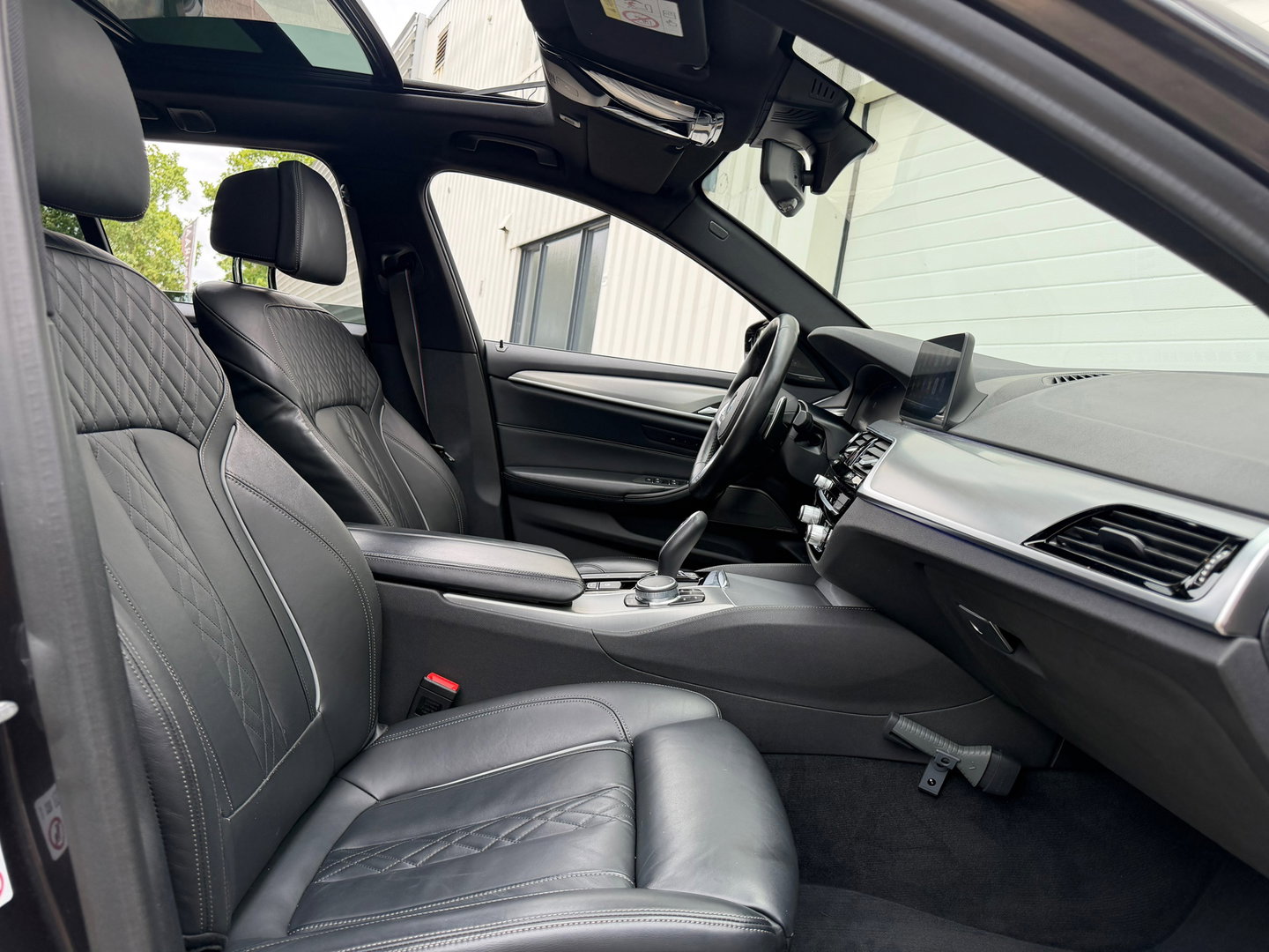BMW 5 Serie Touring 520i High Exe M-Sport Pano|Harman&Kardon|Leder|Memory|Carplay|Camera