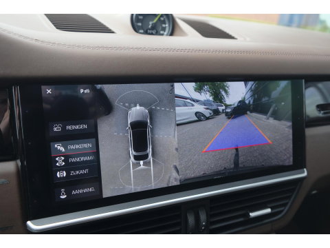 Porsche Cayenne Coupé 4.0 V8 Turbo S 680pk E-Hybrid Panoramadak 4-wielsturing Trekhaak PDCC BOMVOL 1e Eigenaar NLauto 22" LMV