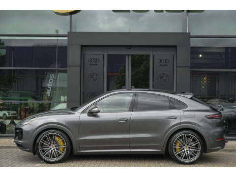 Porsche Cayenne Coupé 4.0 V8 Turbo S 680pk E-Hybrid Panoramadak 4-wielsturing Trekhaak PDCC BOMVOL 1e Eigenaar NLauto 22" LMV