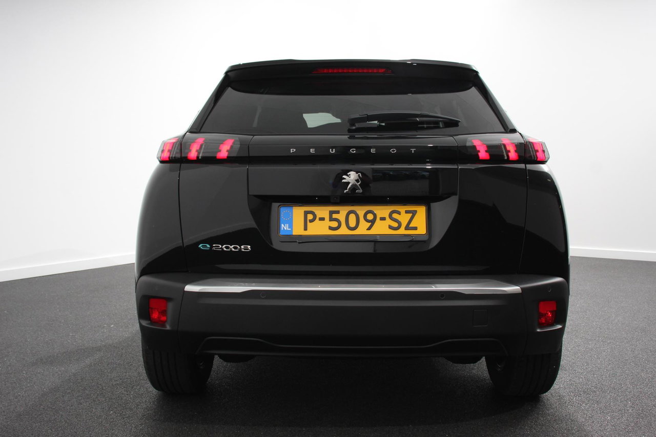 Peugeot e-2008