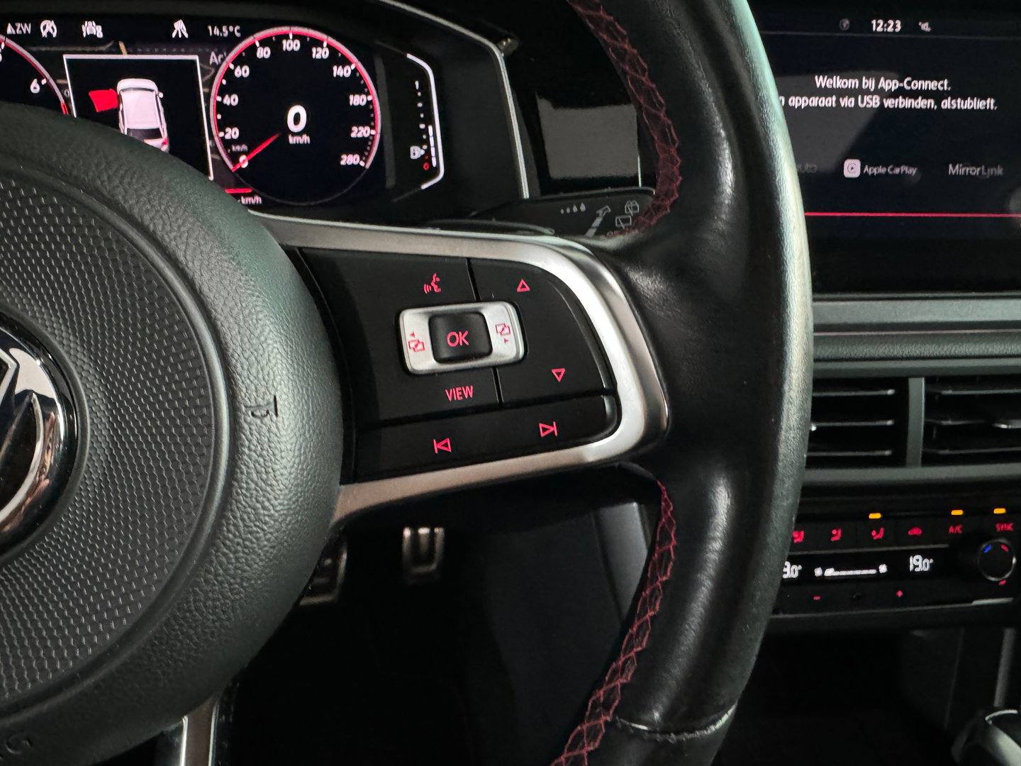 Volkswagen Polo 2.0 TSI GTI Pano|Beats|Camera|Keyless|Dodehoek