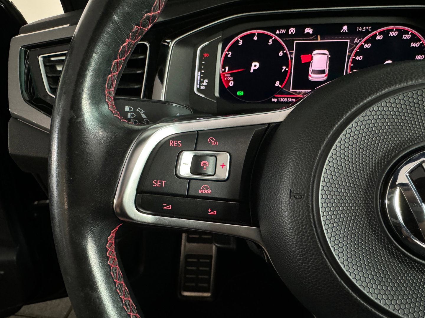 Volkswagen Polo 2.0 TSI GTI Pano|Beats|Camera|Keyless|Dodehoek