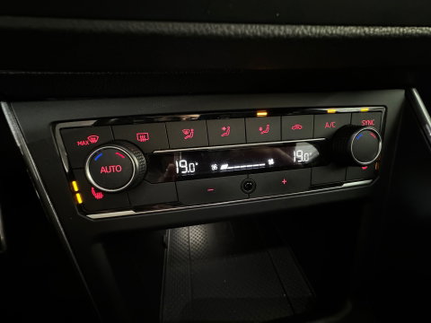Volkswagen Polo 2.0 TSI GTI Pano|Beats|Camera|Keyless|Dodehoek