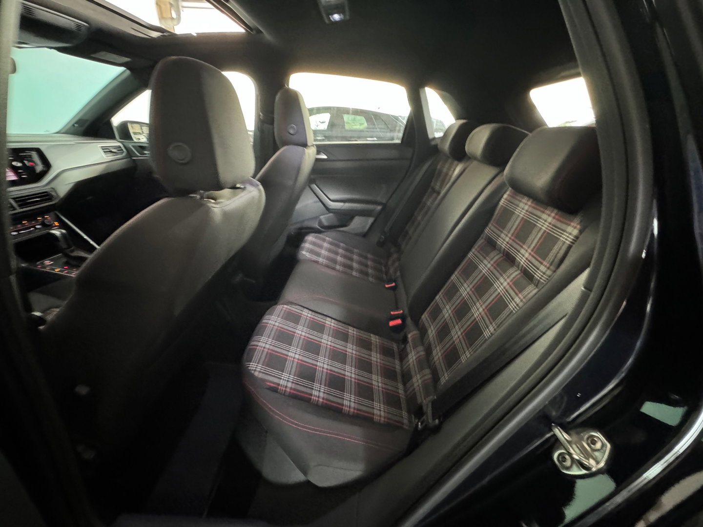 Volkswagen Polo 2.0 TSI GTI Pano|Beats|Camera|Keyless|Dodehoek