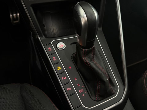 Volkswagen Polo 2.0 TSI GTI Pano|Beats|Camera|Keyless|Dodehoek