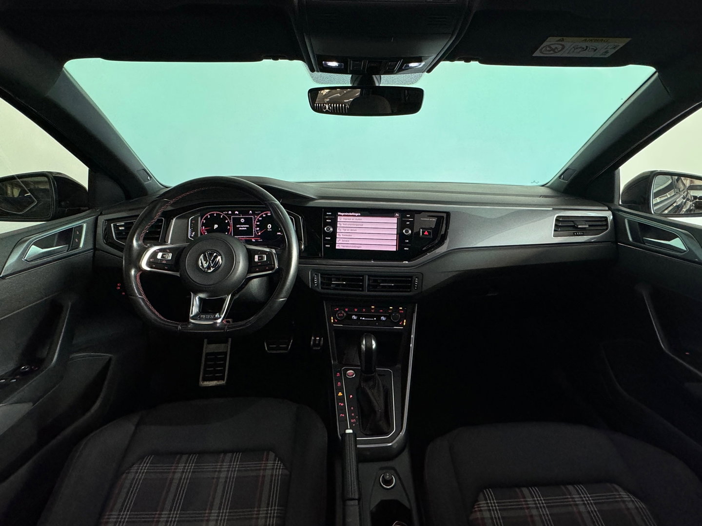Volkswagen Polo 2.0 TSI GTI Pano|Beats|Camera|Keyless|Dodehoek