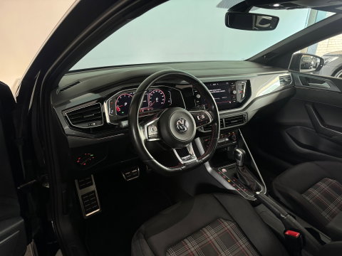 Volkswagen Polo 2.0 TSI GTI Pano|Beats|Camera|Keyless|Dodehoek