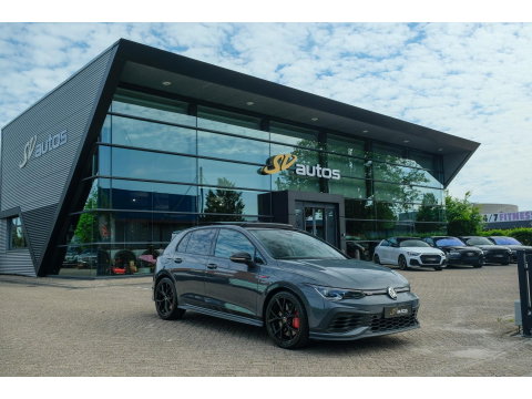 Volkswagen Golf 8 GTI Clubsport 2.0 TSI 300pk Panoramadak IQ light Camera 19" LMV