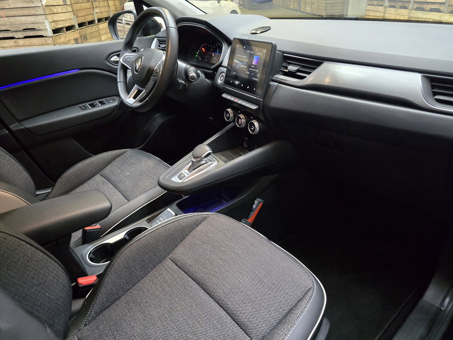 Renault Captur 1.3 TCe 130 Intens Trekhaak LED Navi Clima Cruise Camera LM