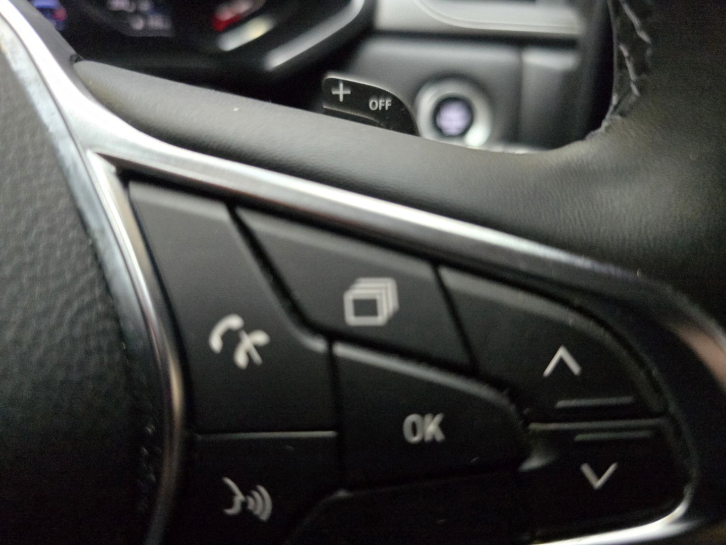 Renault Captur 1.3 TCe 130 Intens Trekhaak LED Navi Clima Cruise Camera LM
