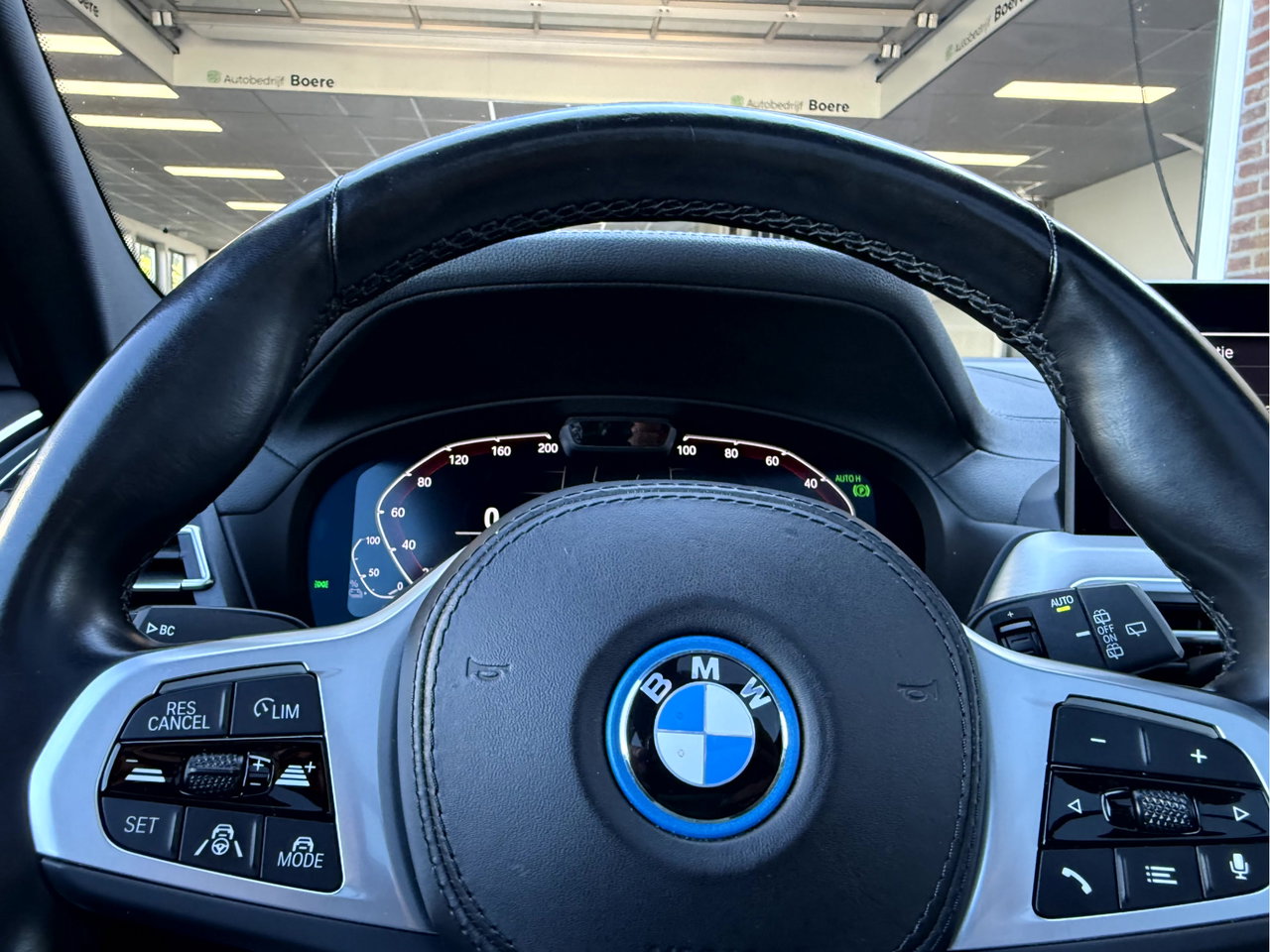 BMW iX3