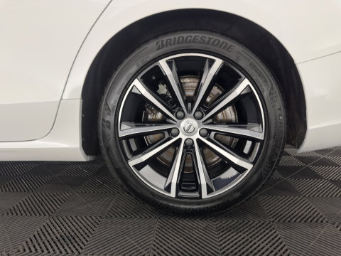 Volvo V60 2.0 T6 Core Bright AWD (Plug-In) {SoH-97%} (INCL-BTW)  Aut. *FULL-LED | DIGI-COCKPIT | CAMERA | HEATED-COMFORTSEATS | KEYLESS | DAB | PRIVACY-GLASS | CARPLAY | NAVI-FULLMAP | TOWBAR | 18''ALU*