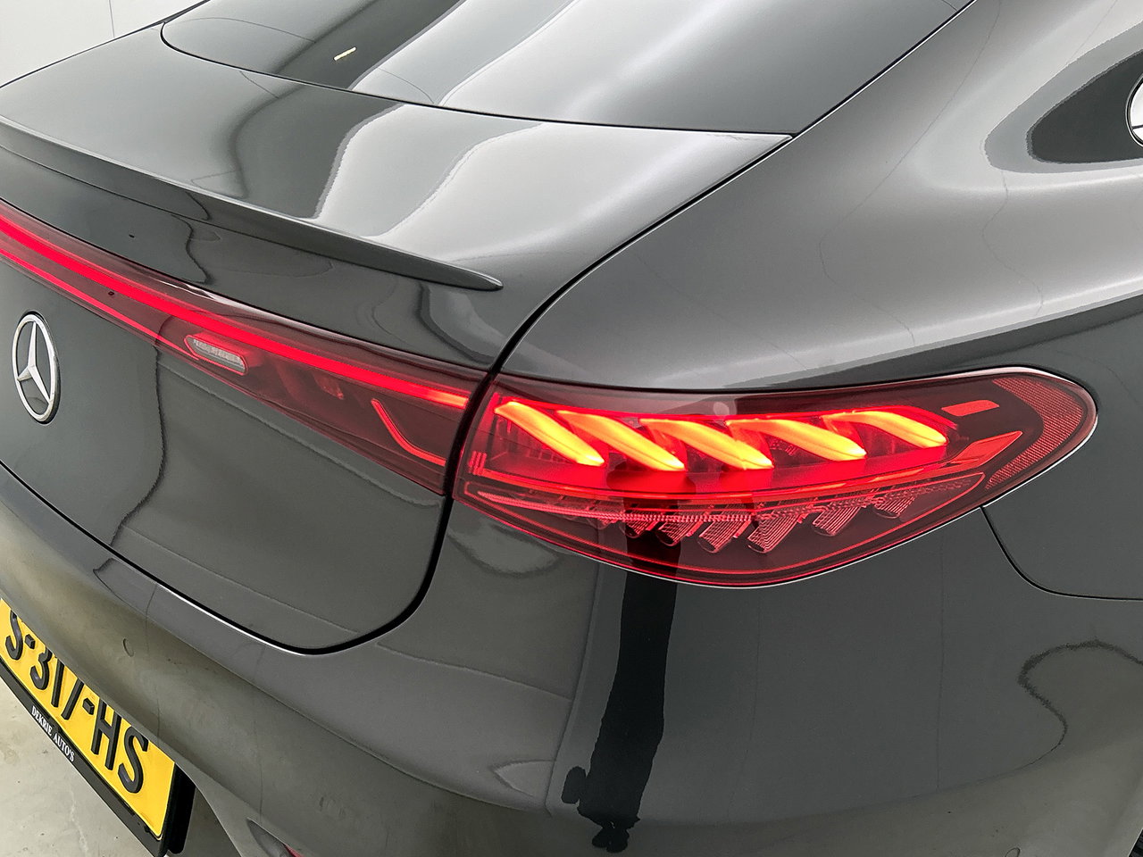 Mercedes-Benz EQS