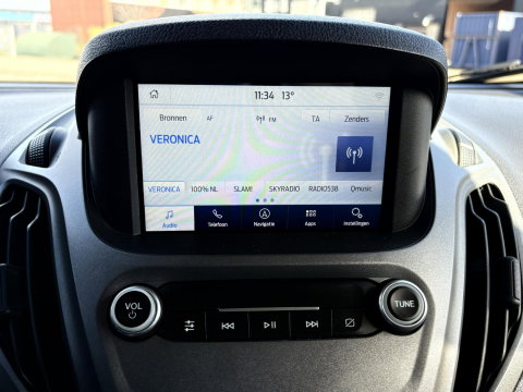 Ford Transit Courier 1.5 TDCI SPORT | CRUISE| EURO 6 | 2x SCHUIF | CARPLAY |