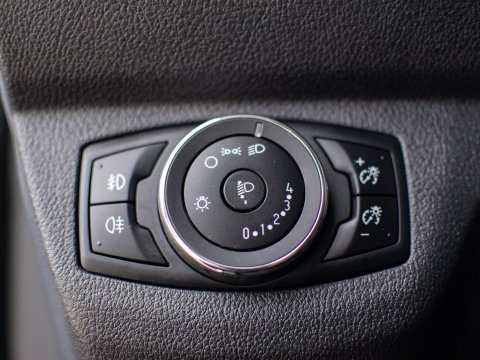 Ford Transit Courier 1.5 TDCI SPORT | CRUISE| EURO 6 | 2x SCHUIF | CARPLAY |