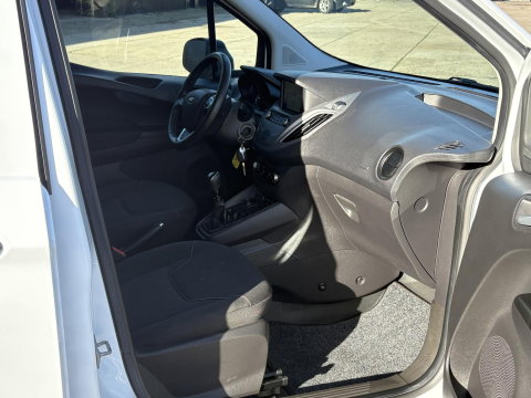 Ford Transit Courier 1.5 TDCI SPORT | CRUISE| EURO 6 | 2x SCHUIF | CARPLAY |