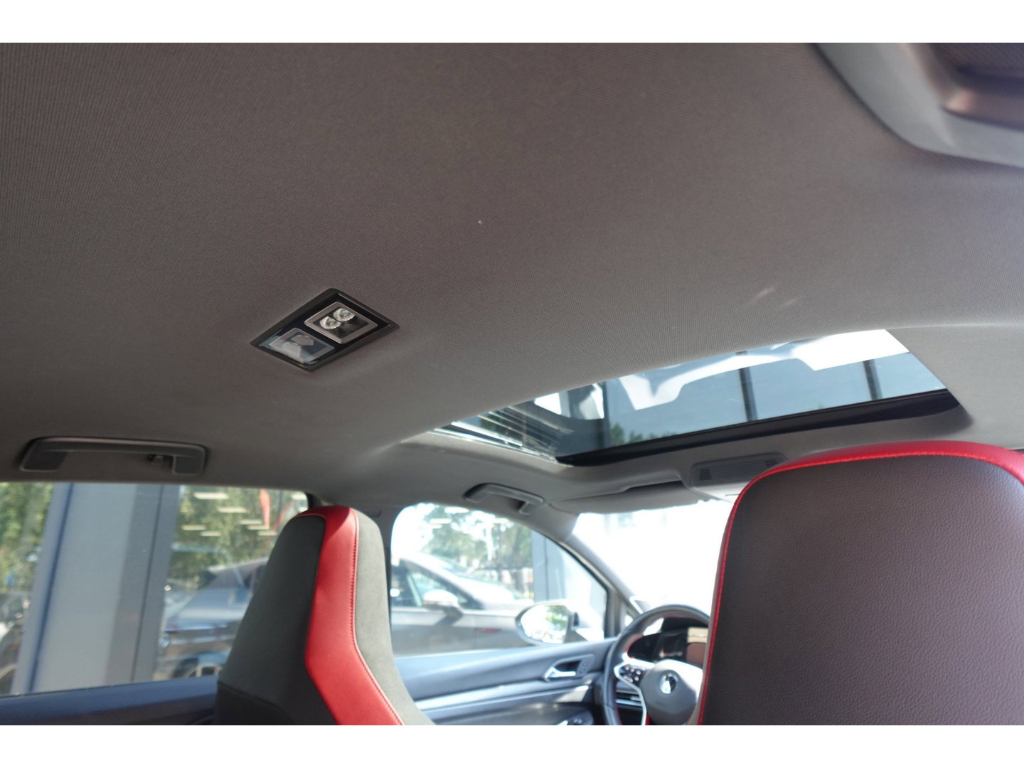 Volkswagen Golf 2.0 TSI GTI PANO H&K KEYLESS HUD'