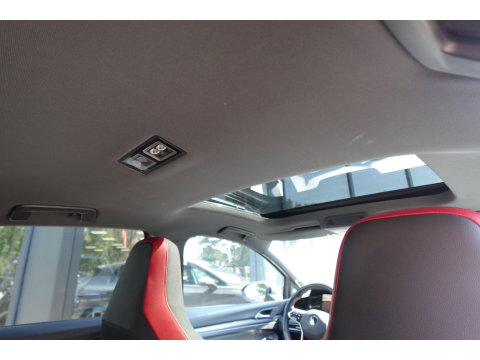 Volkswagen Golf 2.0 TSI GTI PANO H&K KEYLESS HUD'