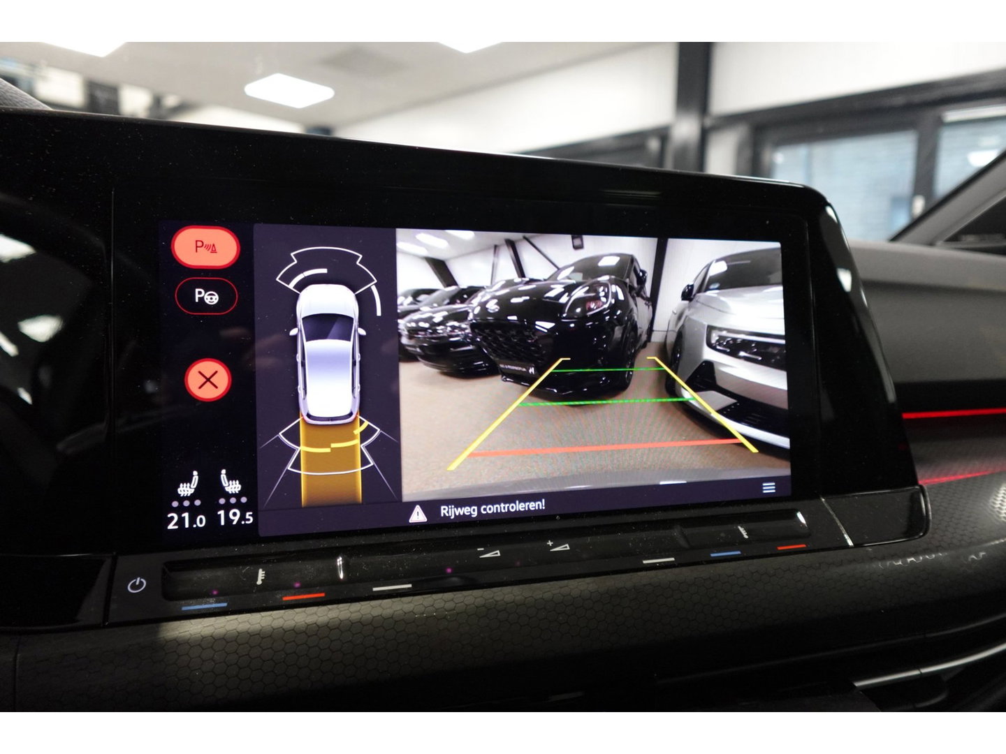 Volkswagen Golf 2.0 TSI GTI PANO H&K KEYLESS HUD'