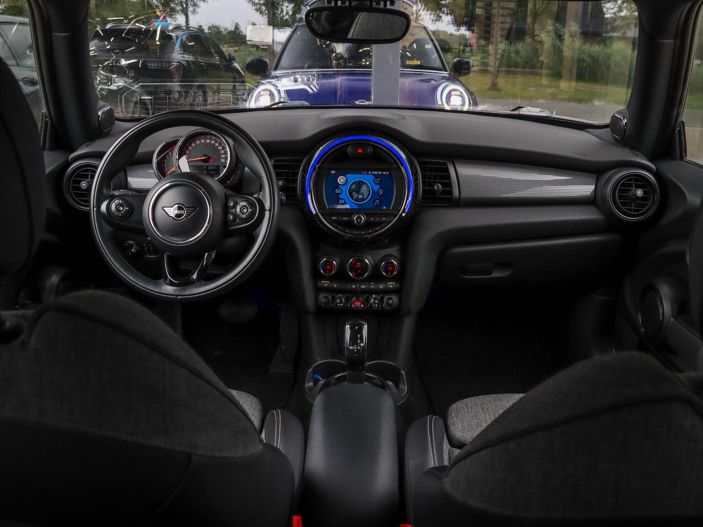 MINI Cooper 1.5 Automaat 136pk Harman Kardon Navigatie LED Dealeronderhouden