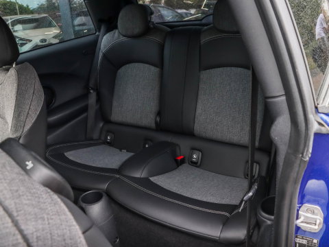 MINI Cooper 1.5 Automaat 136pk Harman Kardon Navigatie LED Dealeronderhouden