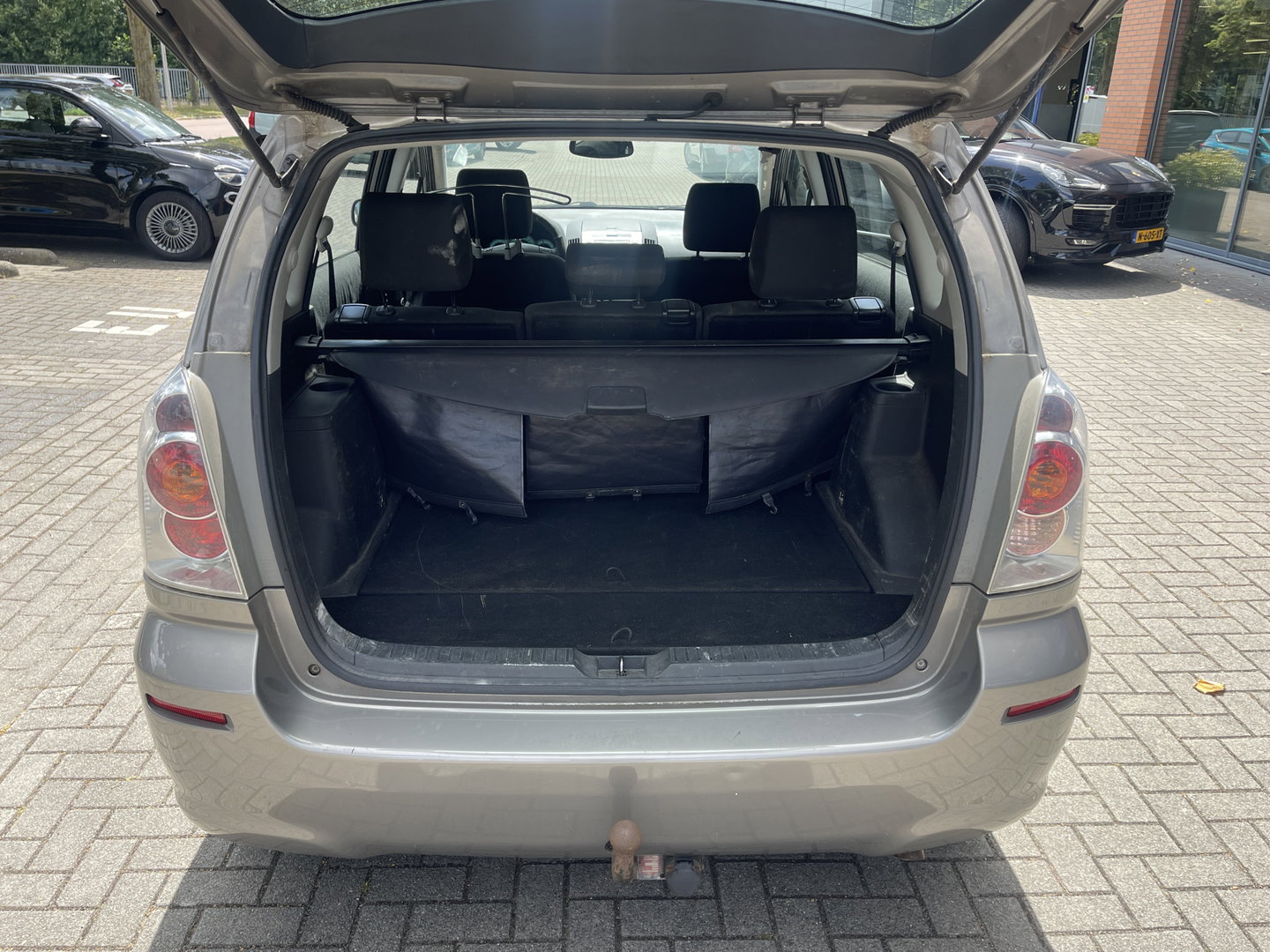 Toyota Verso 1.8 VVT-i Sol | Handel / Export | APK tot 08-04-2027 | Trekhaak |