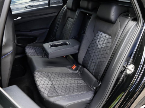 Volkswagen Golf Variant 1.5 eTSI R-Line 150PK DSG 150PK