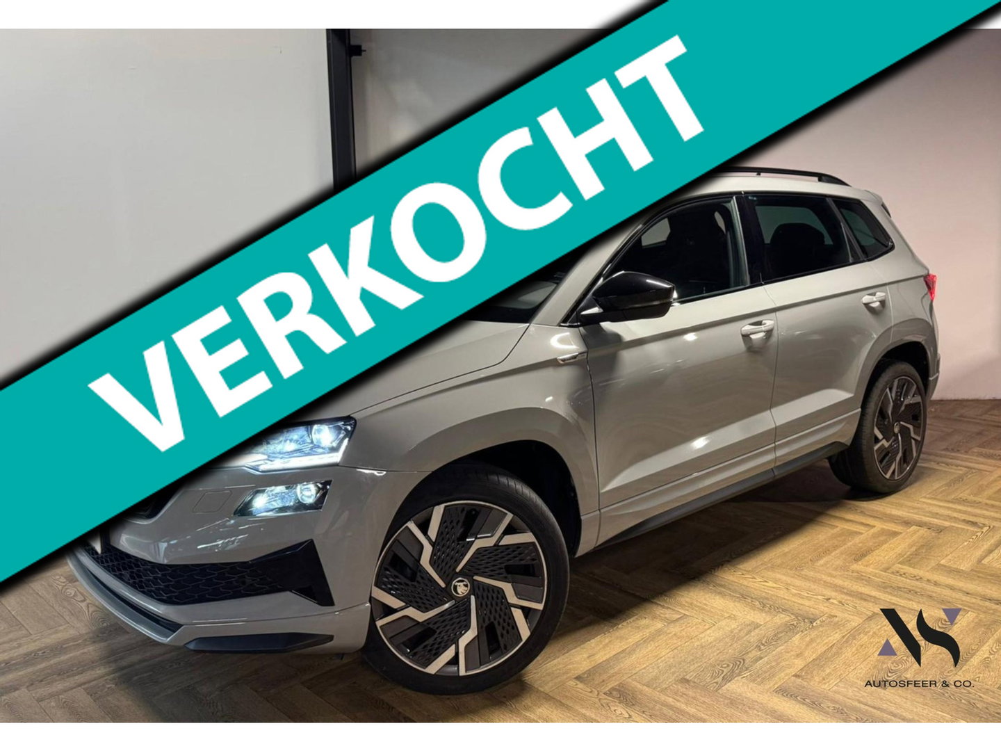 Škoda Karoq 1.5 TSI ACT Sportline Business KEYLESS CAM SFEER