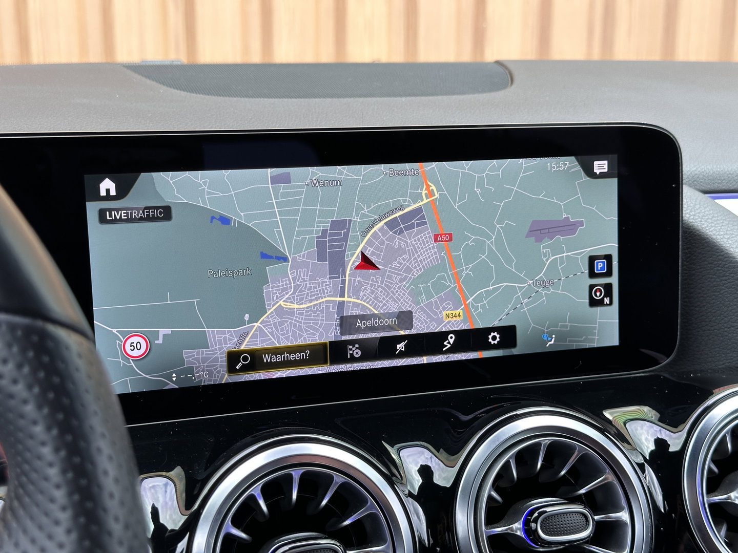 Mercedes-Benz GLA 250 4MATIC AMG Line | Panoramadak | Achteruitrijcamera | Apple Carplay | Android Auto | Sfeerverlichting | Cruise Control | Parkeersensoren | Elektrische Achterklep | Stoelverwarming