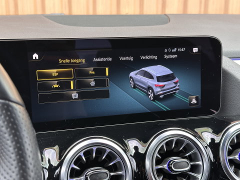 Mercedes-Benz GLA 250 4MATIC AMG Line | Panoramadak | Achteruitrijcamera | Apple Carplay | Android Auto | Sfeerverlichting | Cruise Control | Parkeersensoren | Elektrische Achterklep | Stoelverwarming