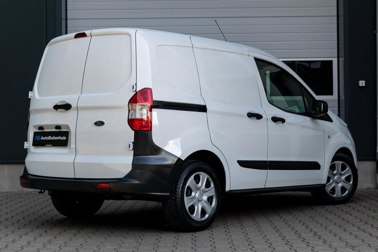 Ford Transit Courier