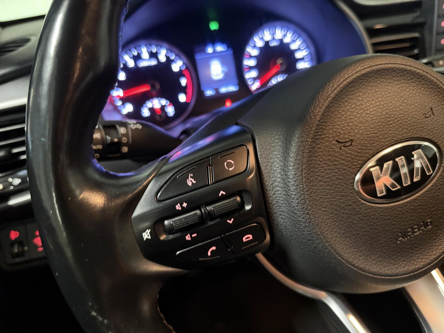 Kia Stonic 1.0 T-GDi ExecutiveLine Camera Trekhaak Carplay