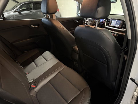 Kia Stonic 1.0 T-GDi ExecutiveLine Camera Trekhaak Carplay