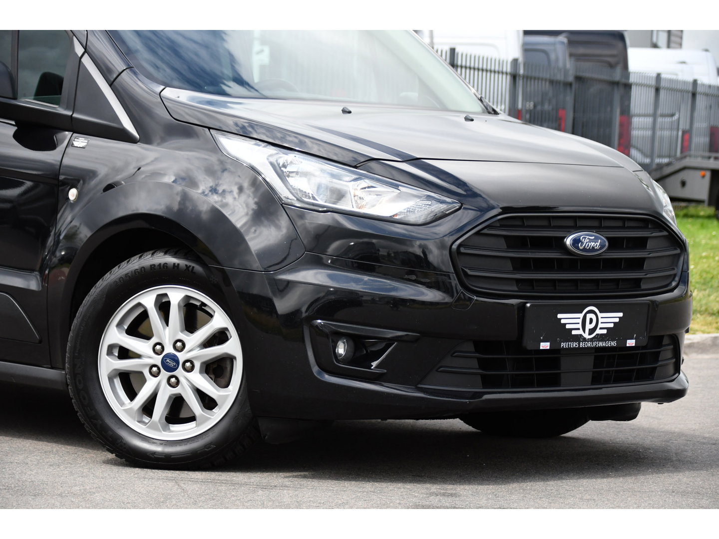 Ford Transit Connect 1.5 EcoBlue L2 Edition Camera, Cruise, Carplay, 100pk, Automaat, Sensoren, Trekhaak, Airco, Multimedia, Navi, Uniek!