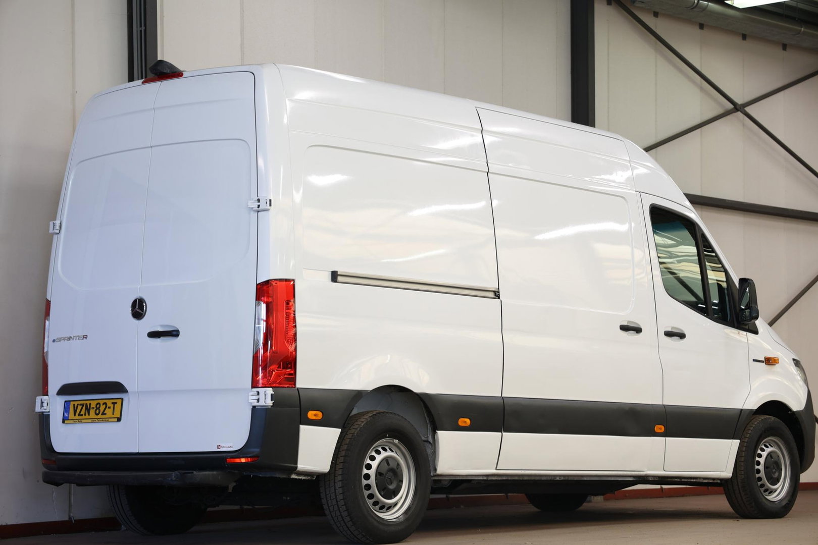 Mercedes-Benz eSprinter L2H2 41 kWh AIRCO
