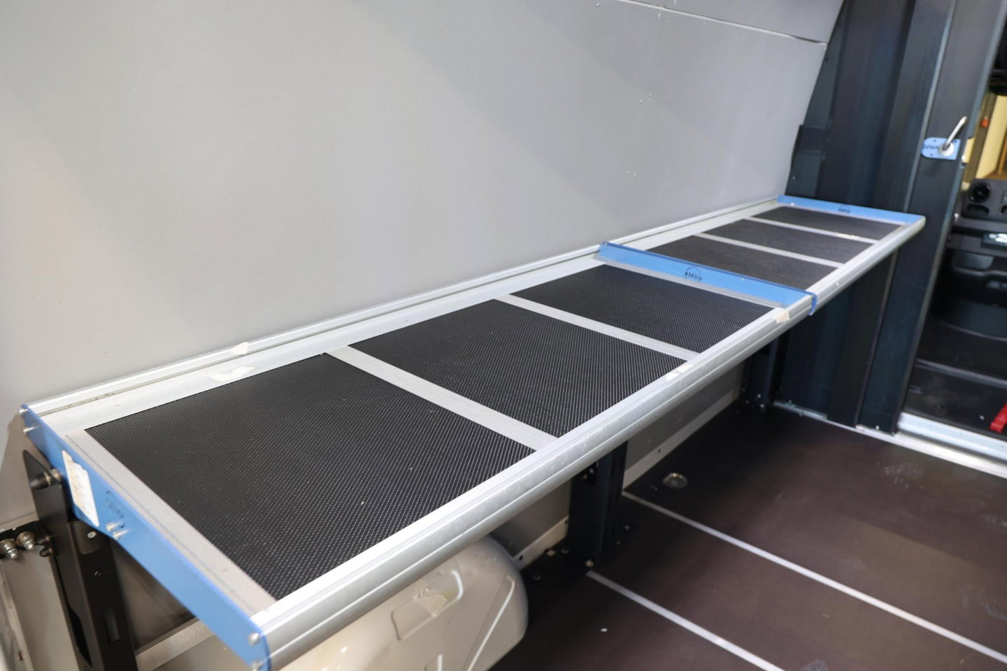 Mercedes-Benz eSprinter L2H2 41 kWh AIRCO