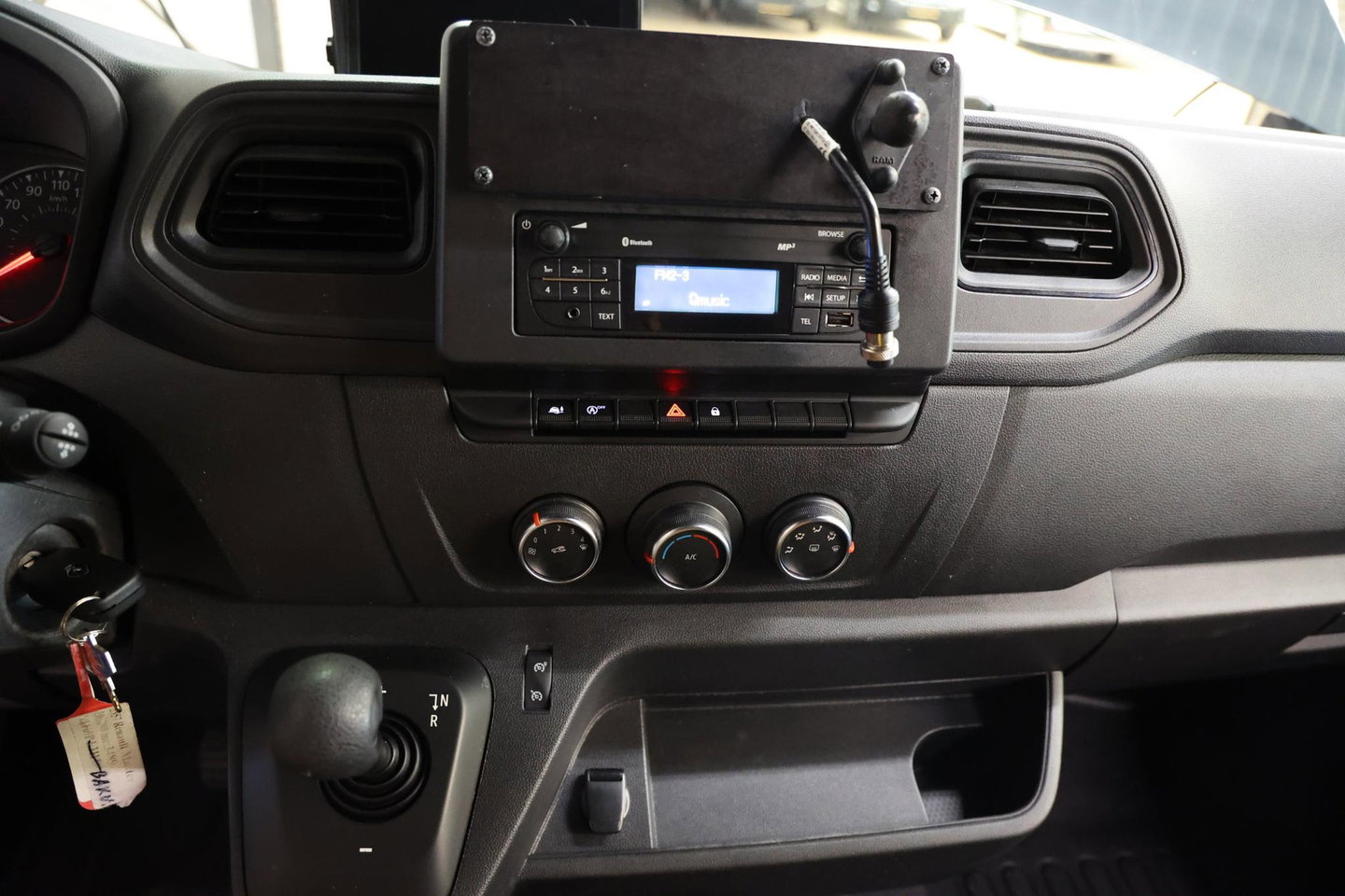 Renault Master 2.3 dCi 150 BAKWAGEN LOWLINER AUTOMAAT