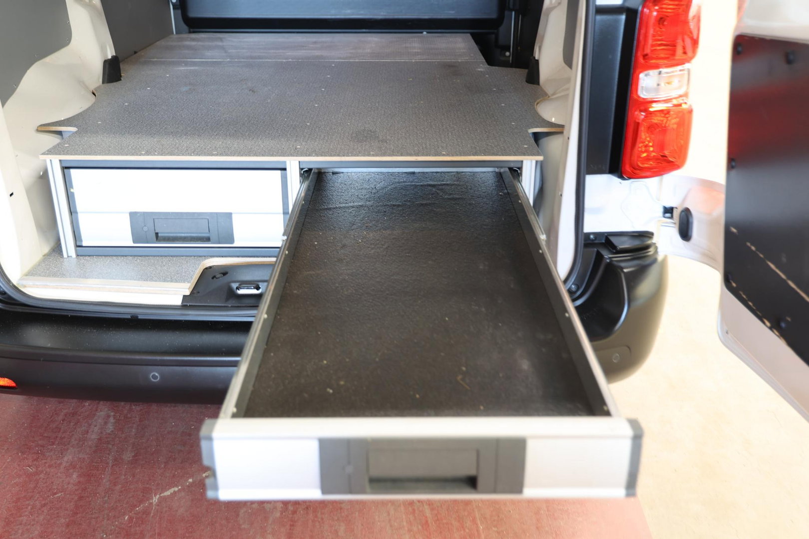 Toyota ProAce Worker 2.0 D-4D 2500KG TREKVERMOGEN